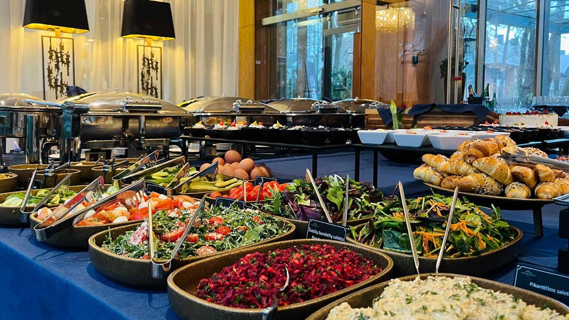Palanga Life Balance Spa Hotel Exterior foto A buffet