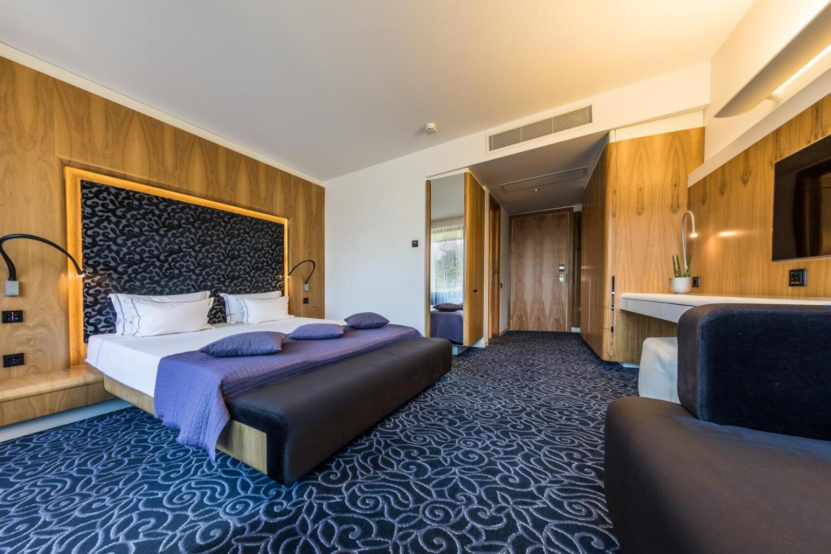 Palanga Life Balance Spa Hotel Exterior foto A room at the hotel