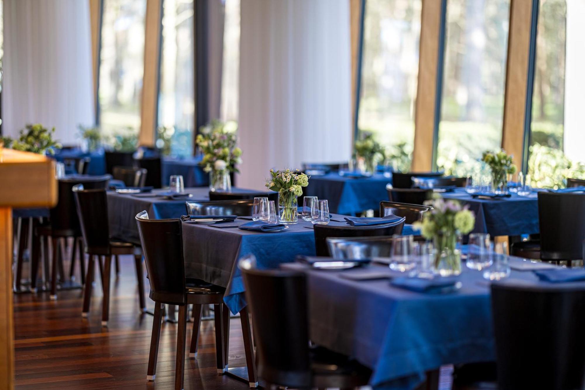 Palanga Life Balance Spa Hotel Exterior foto The restaurant at the National Portrait Gallery